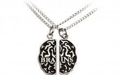 zombie-gifts-zombie-friendship-necklace-brains