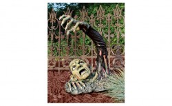 outbreak-of-the-undead-zombie-lawn-statue-b