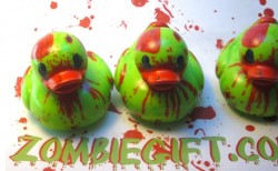 CThe-Quacking-Dead-Zombie-Rubber-Duck-4