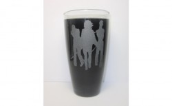 C-michonee-pets-glass-6