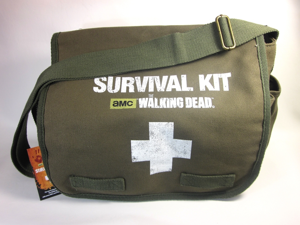 Zombie-Review-Walking-Dead-Survival-Kit-First-my-Family-Review-Front-Bag14
