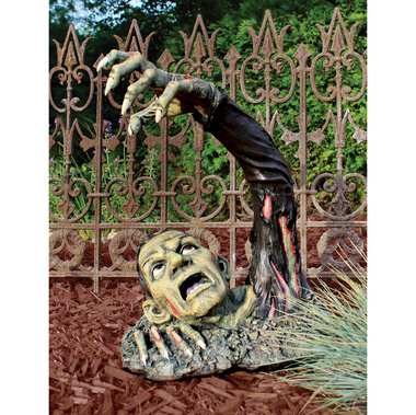 Outbreak of the Undead Zombie Statue