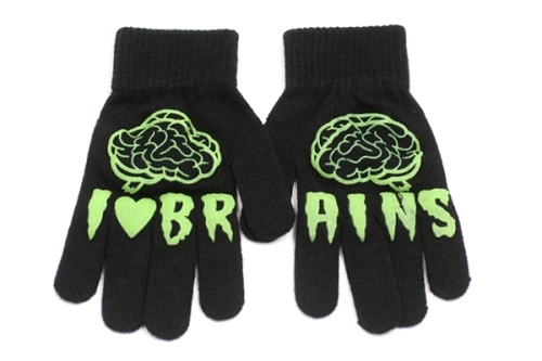 I-Heart-Brains-zombie-gloves