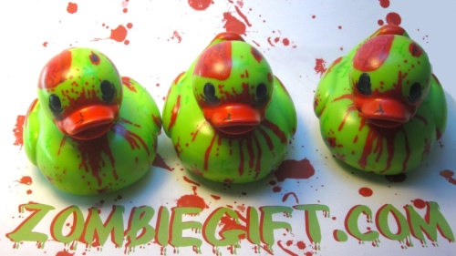 BThe-Quacking-Dead-Zombie-Rubber-Duck-4