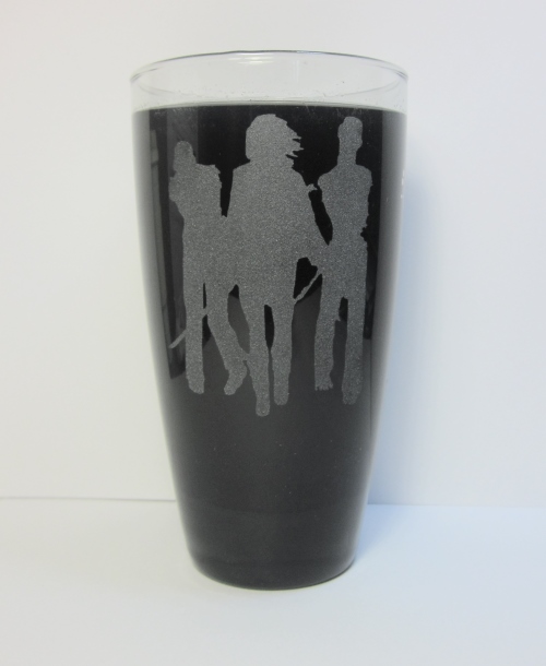 B-michonee-pets-glass-3