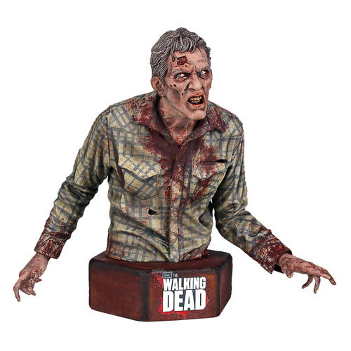 sophia-walker-stalker-gentle-giant-zombie-statue